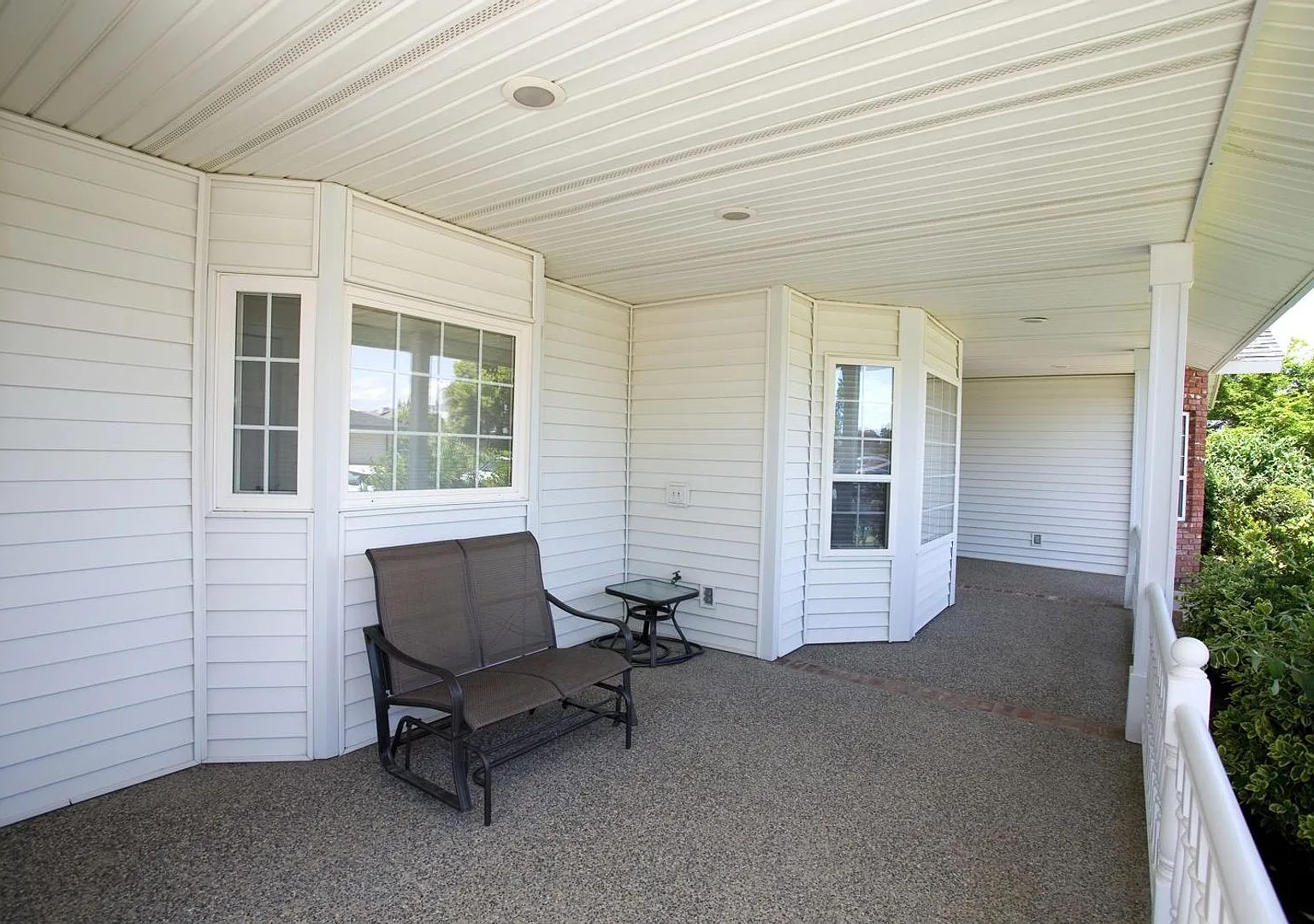 Stunning Custom 4/3 in Fowler — Photo 4