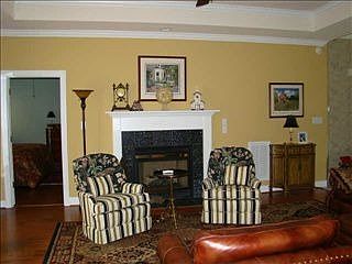 4th image of 108 Oakmont Dr