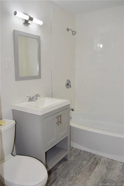 3 bed, 1177 sqft, $2,600 — Photo 4