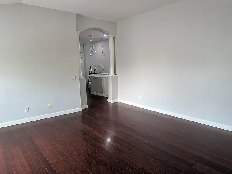 10929 Lake Andover Blvd — Photo 8