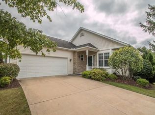 428 Woodside Dr, Northfield, OH 44067