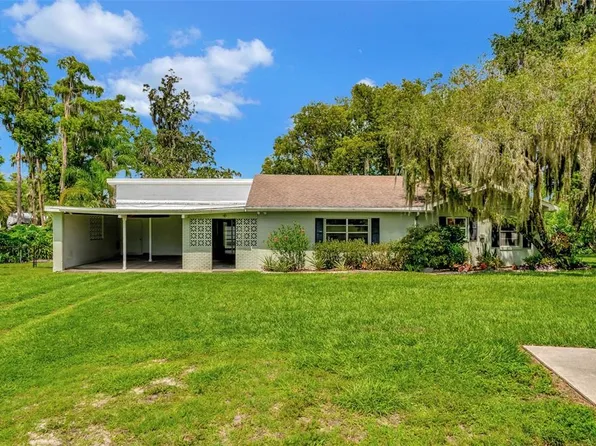 18610 Hanna Rd, Lutz, FL 33549