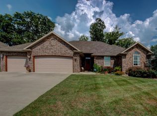 3346 N Blair Ct, Springfield, MO 65803