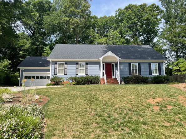 1905 Basset Trl, Greensboro, NC 27410