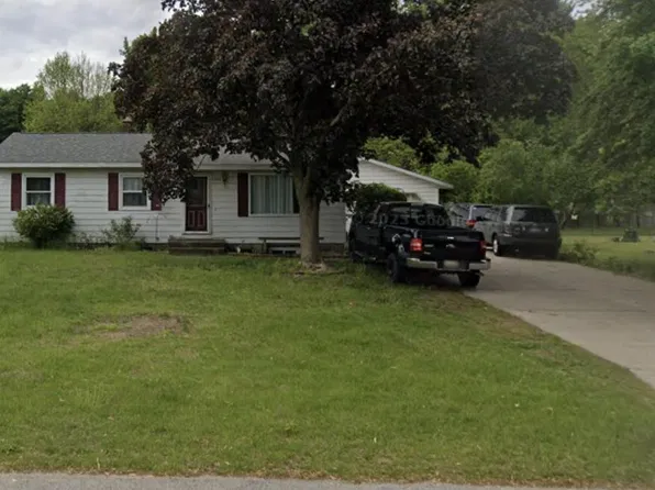 1284 Brookridge Dr SE, Kentwood, MI 49508
