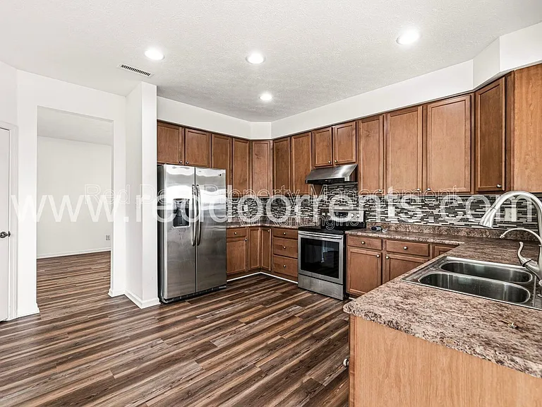 10031 Golden Dr — Photo 6