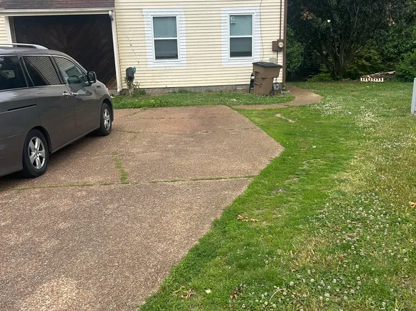 1310 Hickory Park Ct W, Antioch, TN 37013