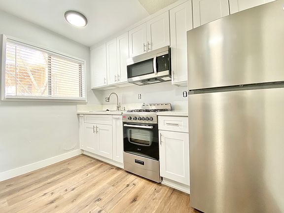 3rd image of 2028 Pennsylvania Ave #9A