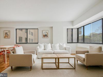 3701 Connecticut Ave NW APT 405, Washington, DC, 20008