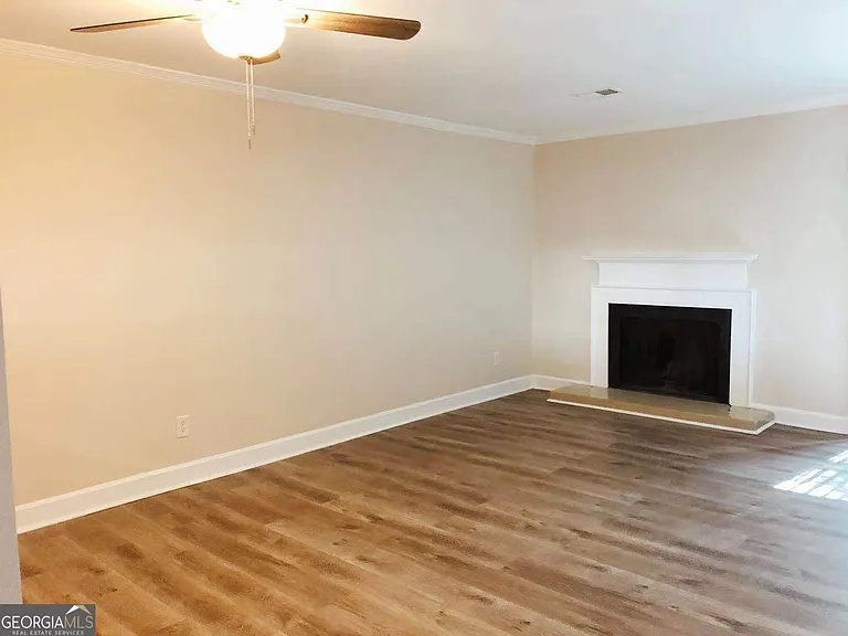 1819 Cumberland Valley Pl SE — Photo 4