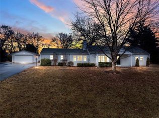 10305 Kennerly Rd, Saint Louis, MO 63128