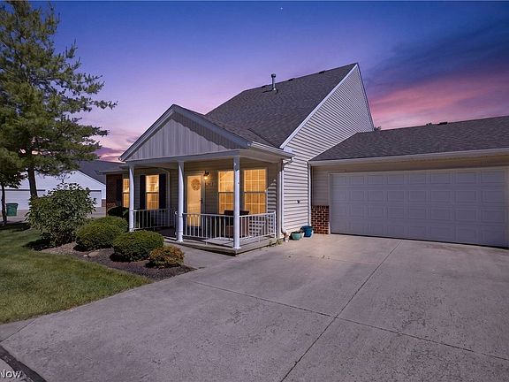 3rd image of 764 N Creek Dr