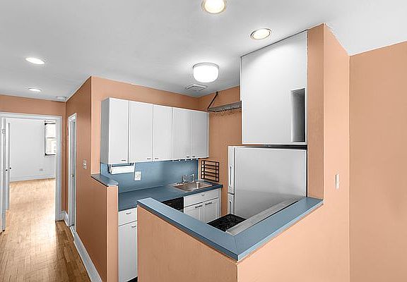 4th image of 1630 8th Ave APT 4