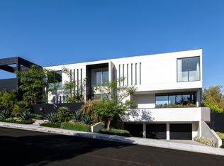 1218 Roberto Ln, Los Angeles, CA 90077