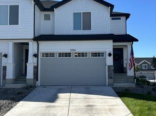 1704 E Eagle View Ln, Eagle Mountain, UT 84005