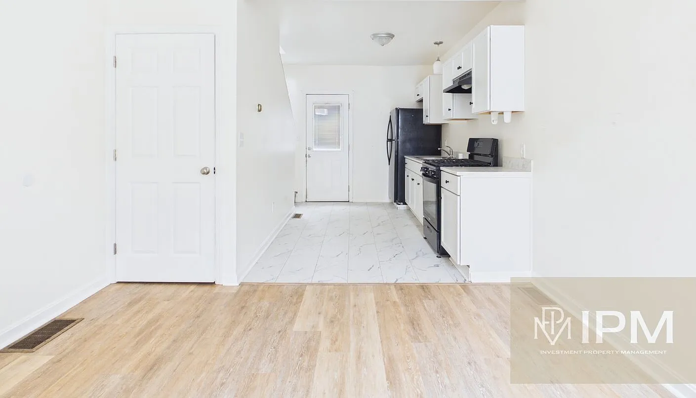 Spacious York Rental Apply Today! — Photo 1