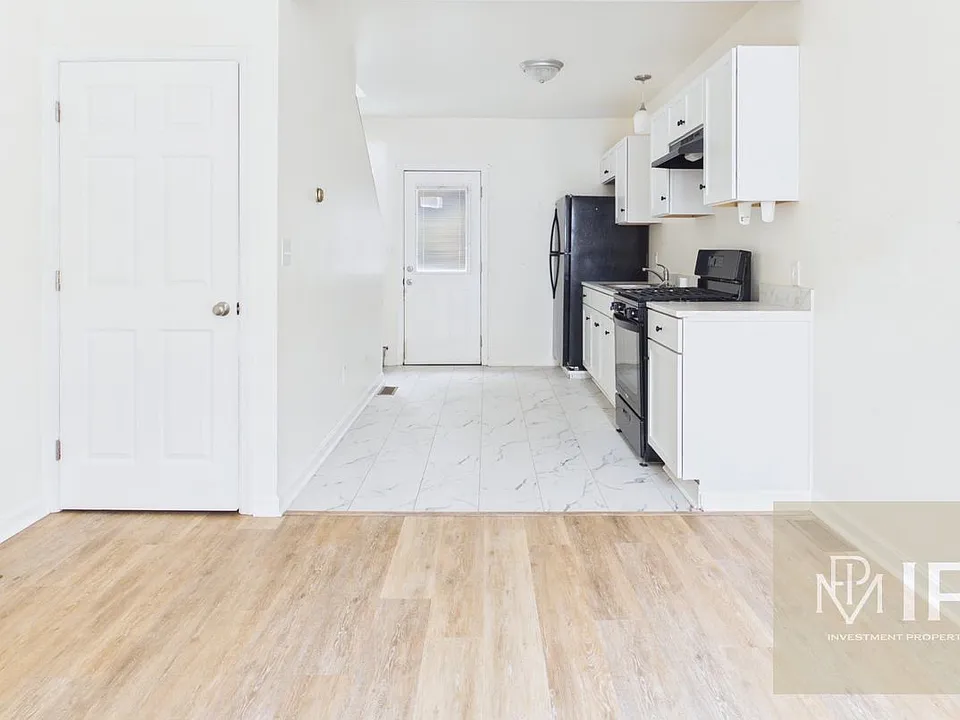 310 S Penn St