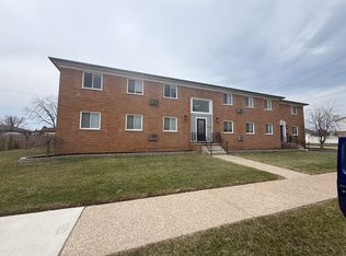 1212 5th St #1, Wyandotte, MI 48192