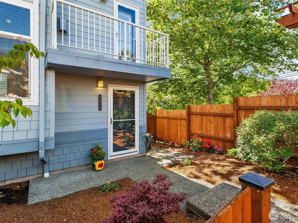 2400 W Boston Street, Seattle, WA 98199