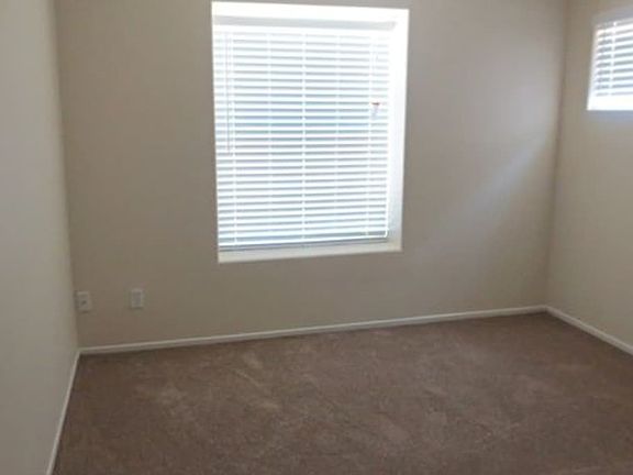 5th image of 14518 Village Way Dr