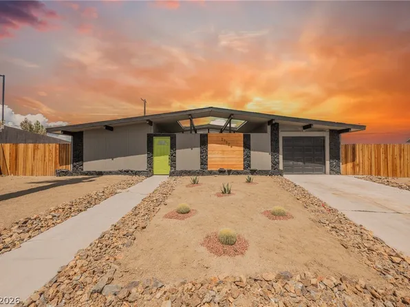 2732 Castle St, North Las Vegas, NV 89030