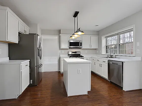 3644 Kentford Ln — Photo 9