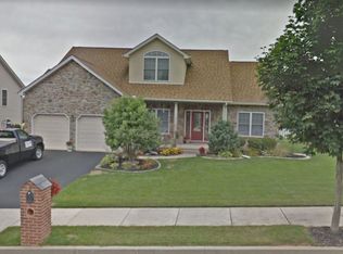 9 Eastview Ter, Easton, PA 18045