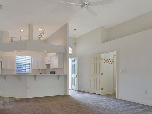 4th image of 258 Kings Pond Ave