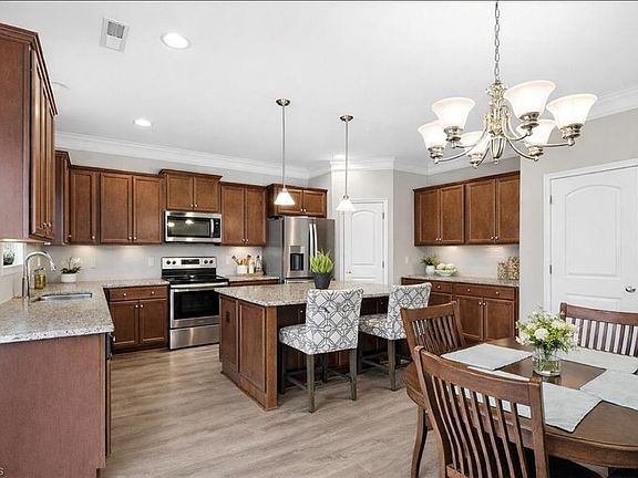 5th image of 115 Radiant Path