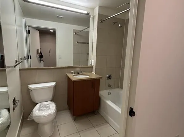 515 West 52nd Street image 7 of 7