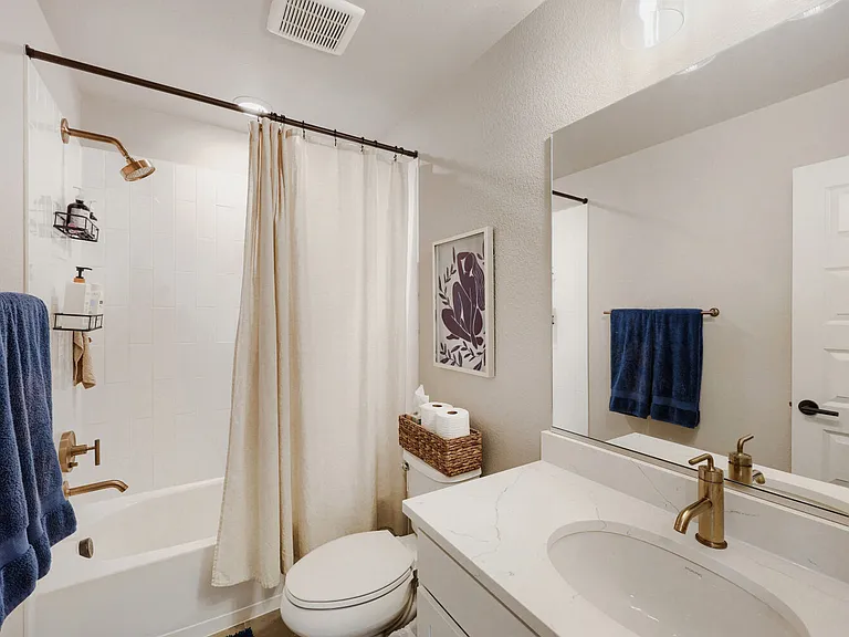 10725 Lewanee Point — Photo 24