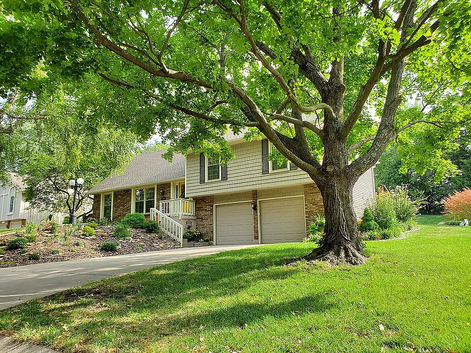 1st image of 605 Woodcrest Dr