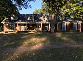 364 Diplomat Ln, Chesterfield, MO 63017
