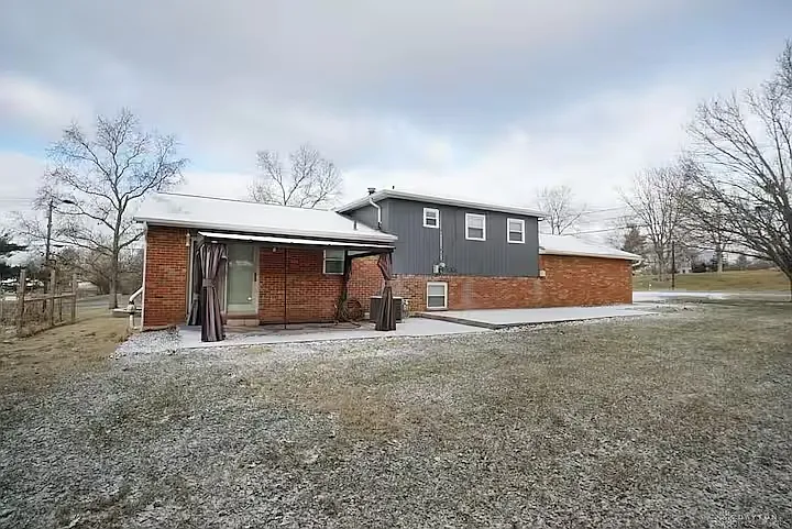 9092 Wintergreen Dr — Photo 8