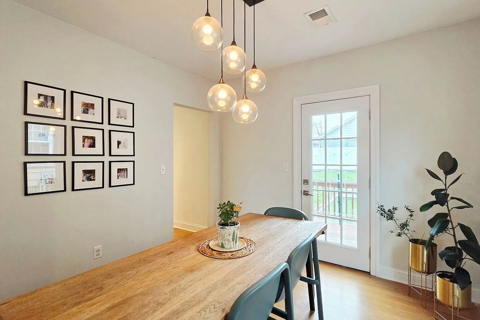 2 bed, 1.5 bath, $3,500 — Photo 4