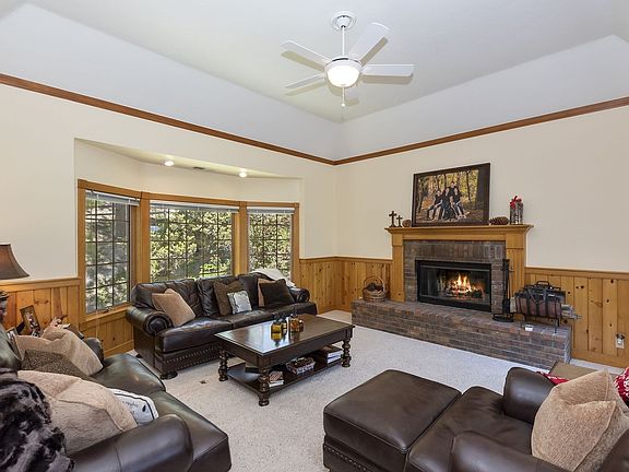 5th image of 155 Cypress Dr