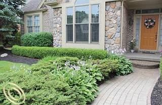 2nd image of 40057 Woodside Dr N #62