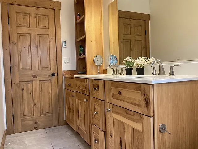2 bed, 965 sqft, $1,695 — Photo 3