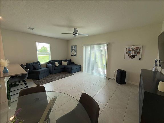 4th image of 1206 Balsam Dr