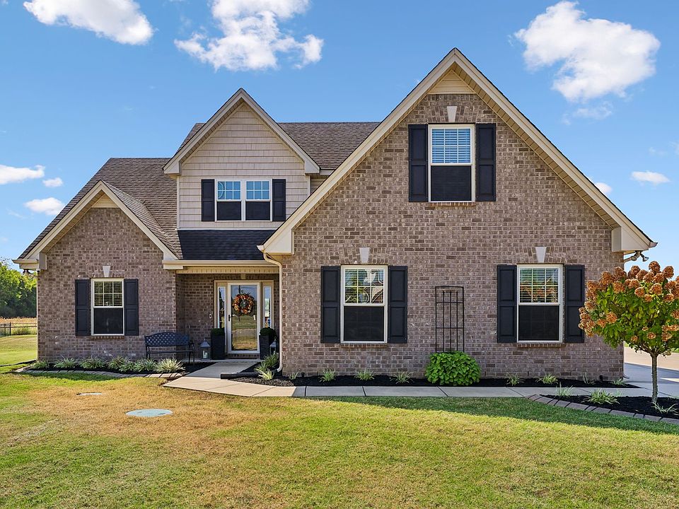 1st image of 900 Nimbus Ln