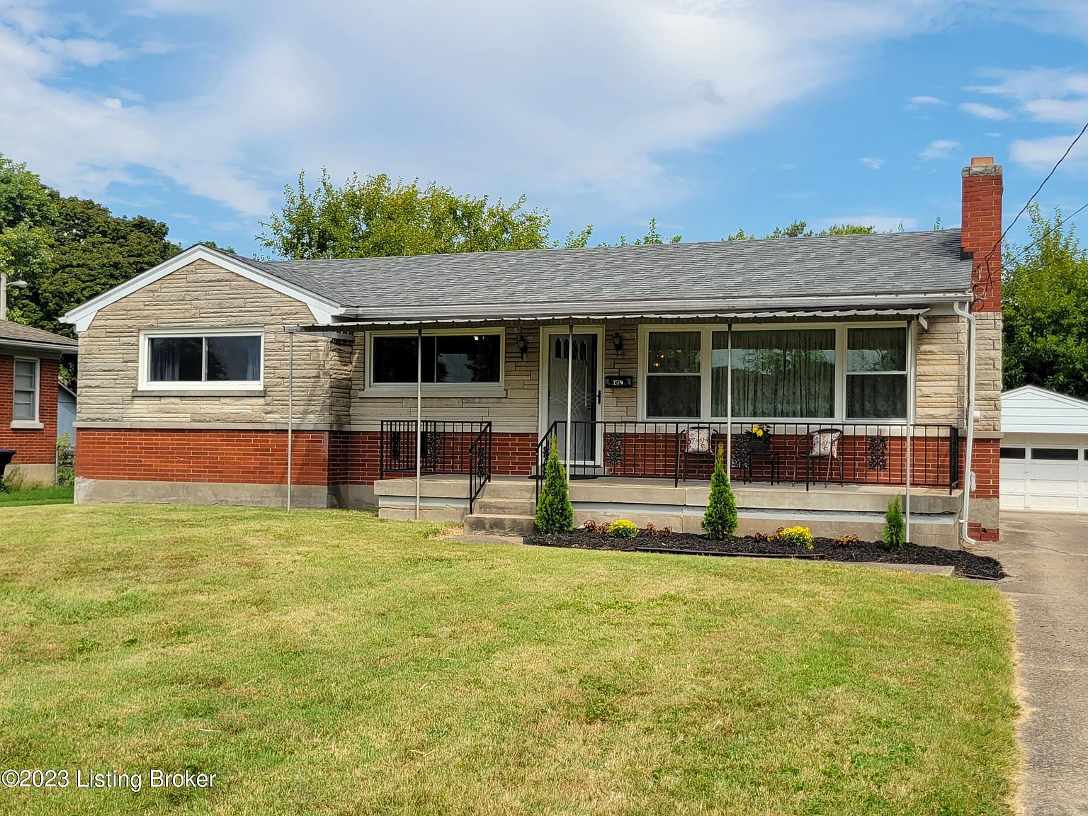 3519 Robin Dr, Shively, KY 40216 Zillow