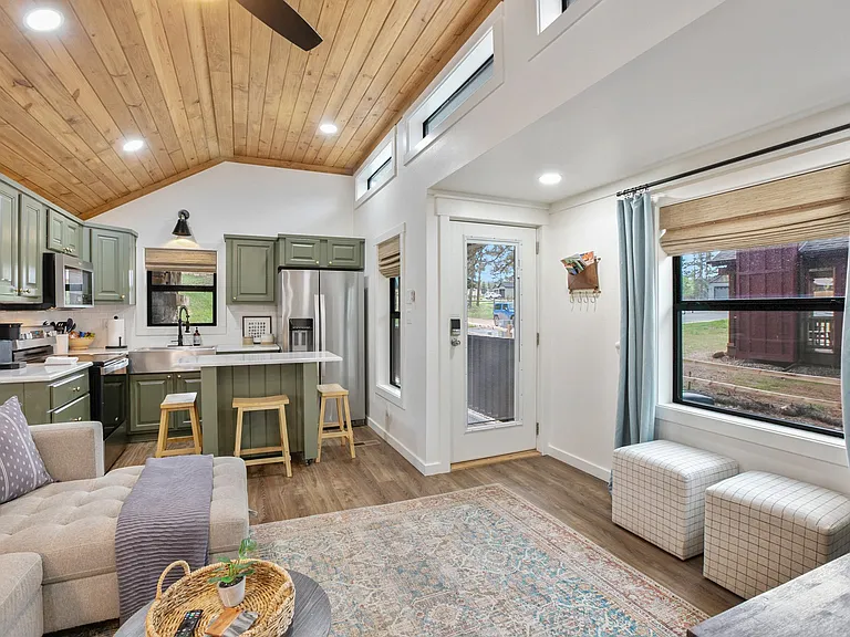409 Woodland Ave — Photo 6