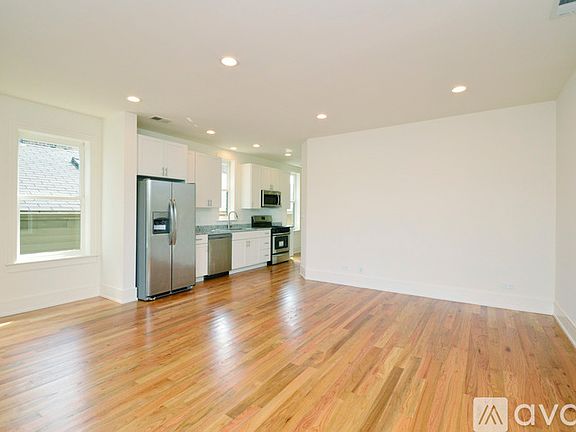 4th image of 2235 N Clybourn Ave #3N