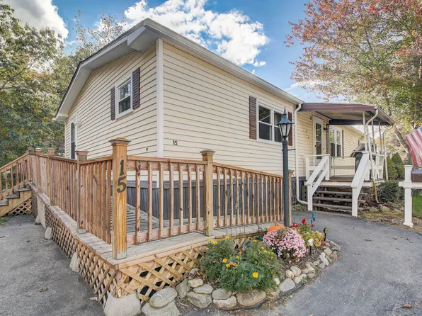 15 Sir Lancelot Drive, Exeter, NH 03833