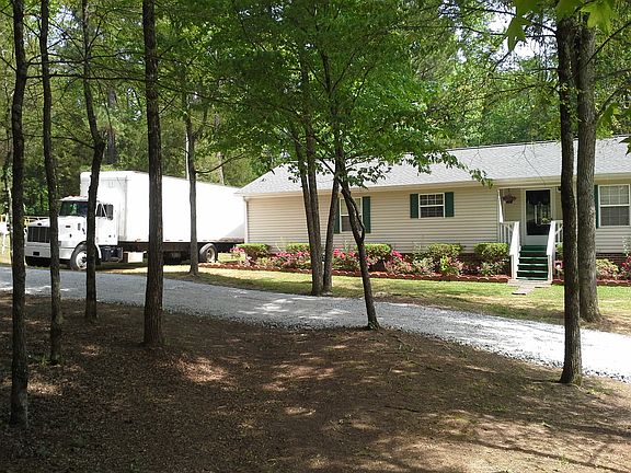 2nd image of 400 Rockwell Cir