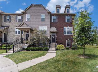 2806 Hartwick Dr, Rochester Hills, MI 48307