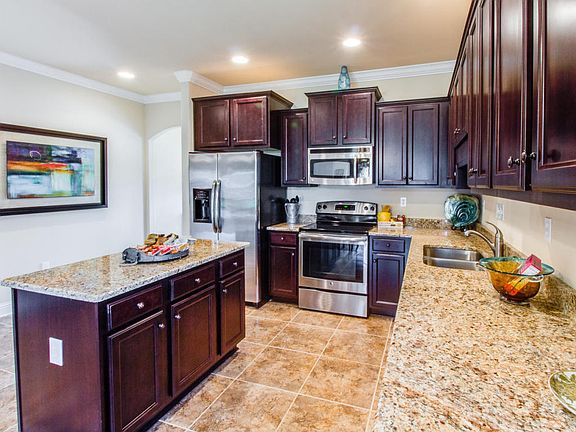 2nd image of 14092 Waterford Cir