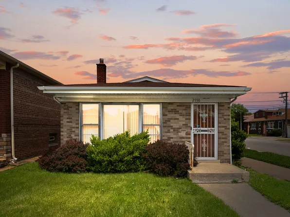 2558 E 93rd St, Orland Hills, IL 60617