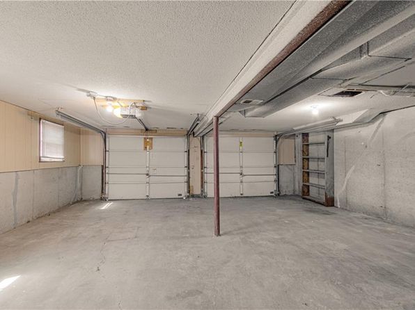 1206 SE 2nd Ter, Lees Summit, MO 64063