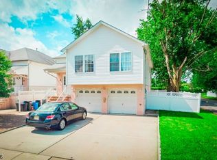 906 Mack Pl, Linden, NJ 07036